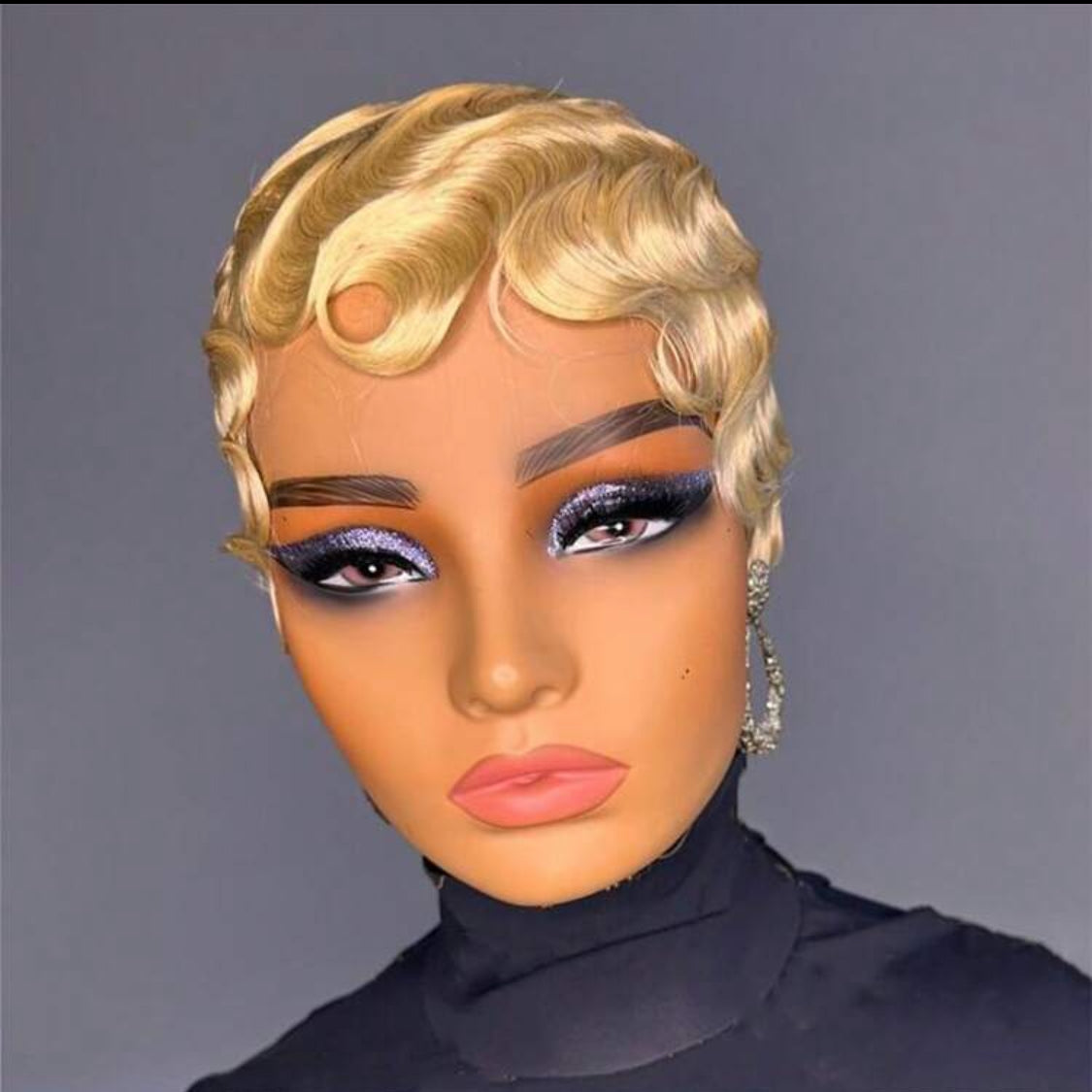 4 Zoll blonde kurze Fingerwelle Perücke Echthaar Perücke kurze Ozeanwelle Perücke Pixie Cut Perücken natürliche Farbe