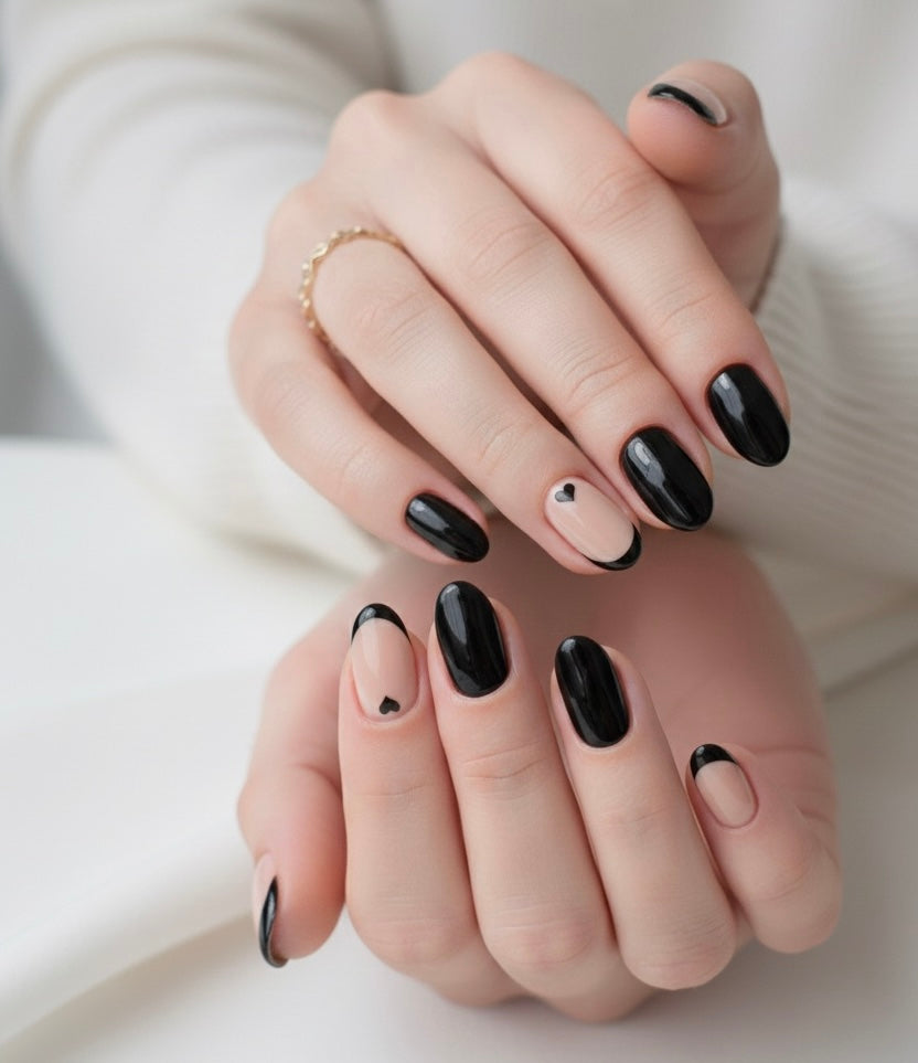 24Pcs Short Oval Heart Nails Design French Tip Press On Nails Set ,Perfect Fit luxurious Nails